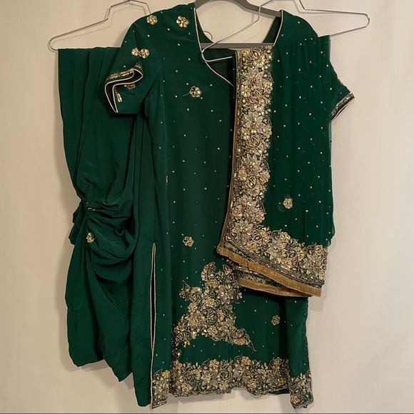 Green & Gold Salwar Kameez – Heavy Beadwork, Size 40 - Picture 1 of 6